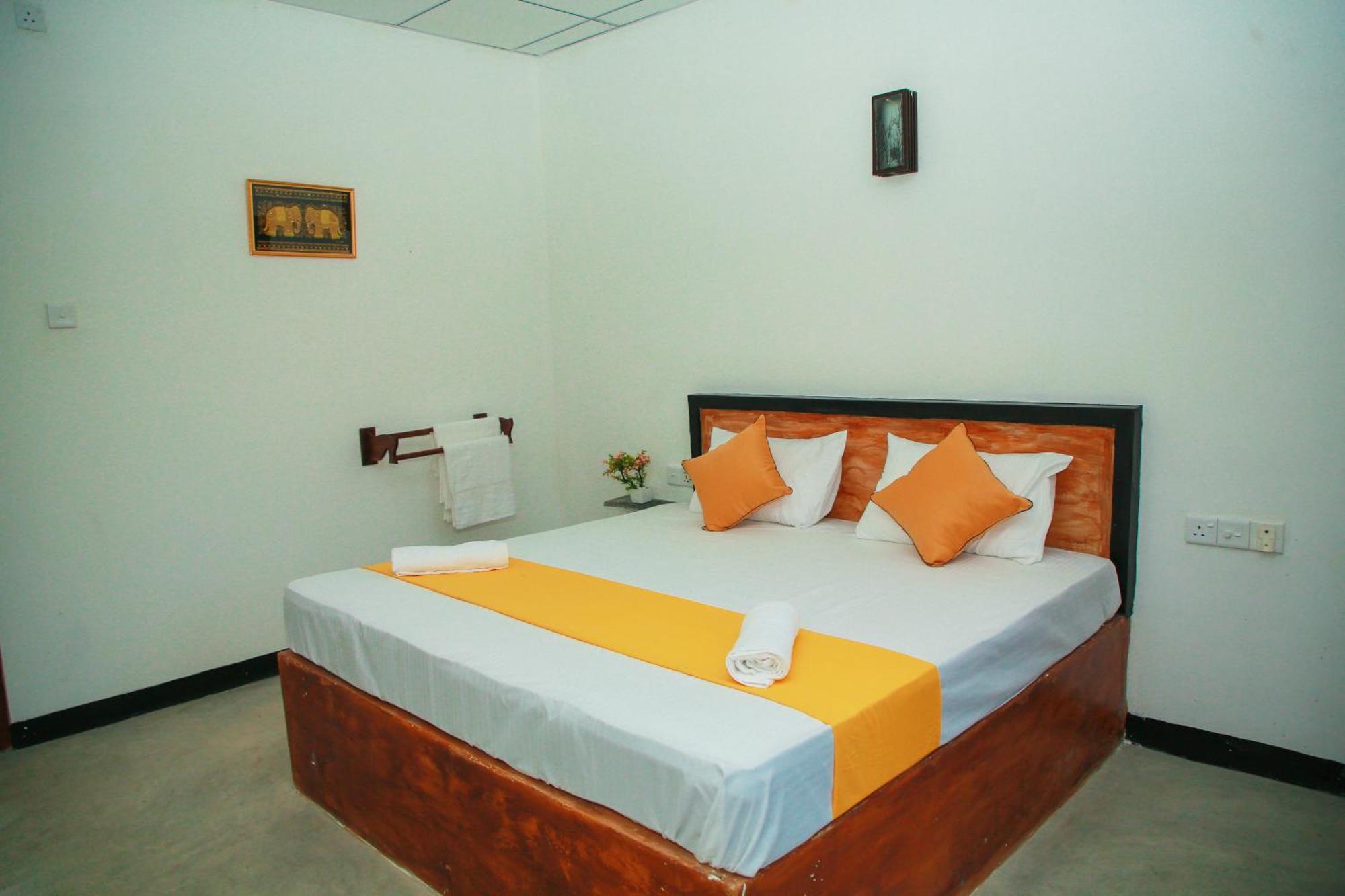 Samee Dream Guest Hotel Midigama Timur Bagian luar foto