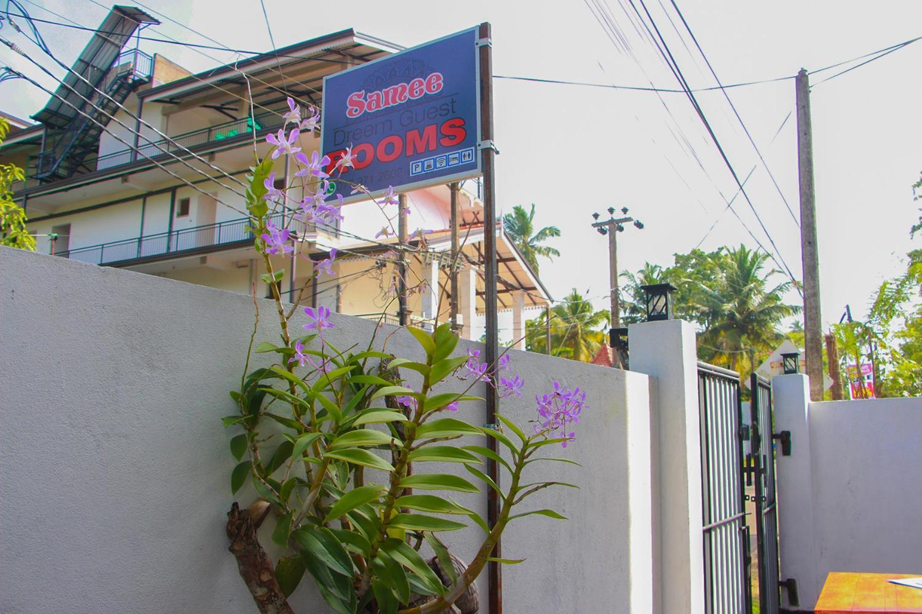 Samee Dream Guest Hotel Midigama Timur Bagian luar foto